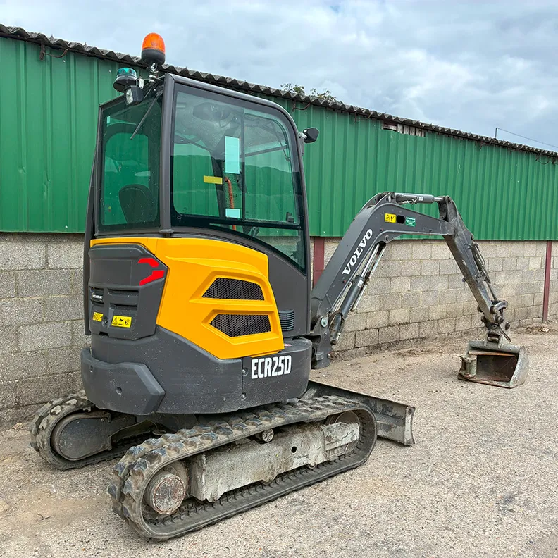 3T Excavator Volvo ECR25D 2022